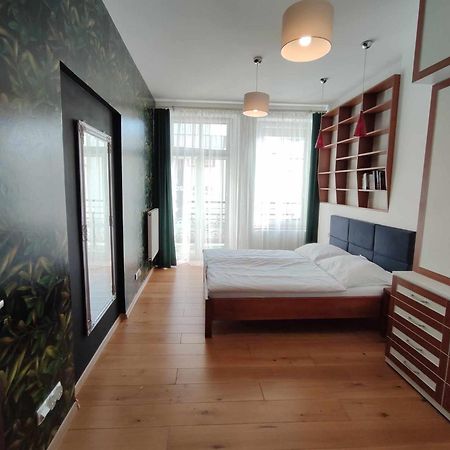 Apartament Przy Galerii Forum Gliwice Witkiewicza 外观 照片